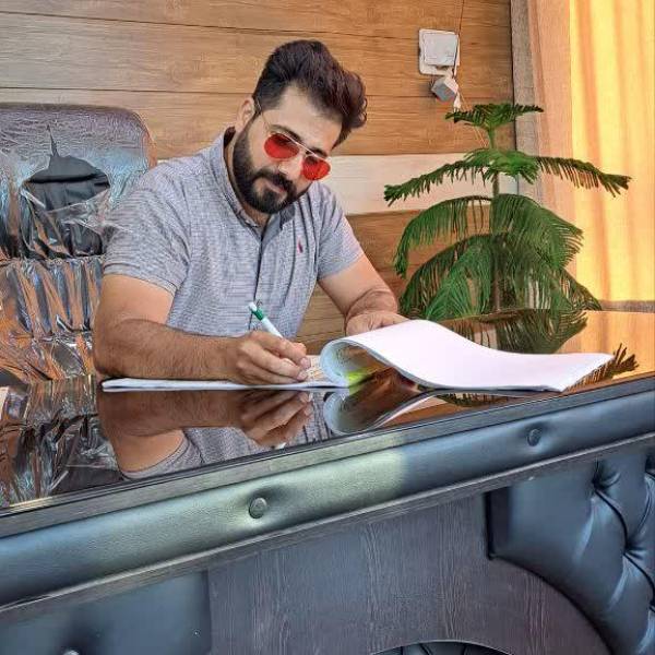 تصویر علی اصغر ماندی املاک مجازی