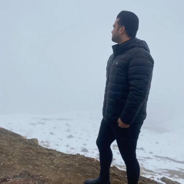 تصویر مشاور امید پندیار