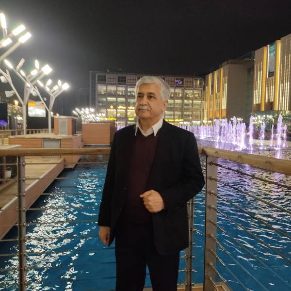 تصویر آقای منتخبی