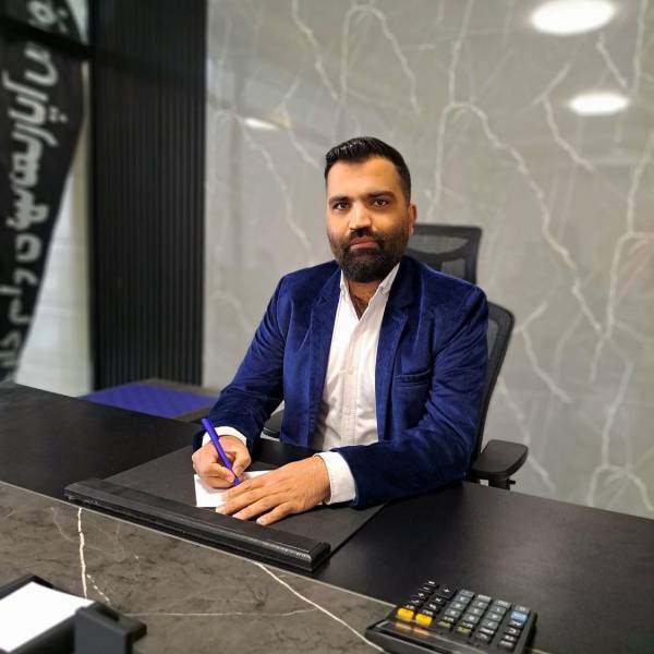 مشاور-آقای-دلیخون-شاه-نشین-پروفایل'