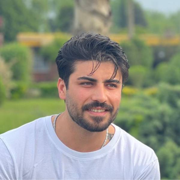 تصویر آرش سالاری