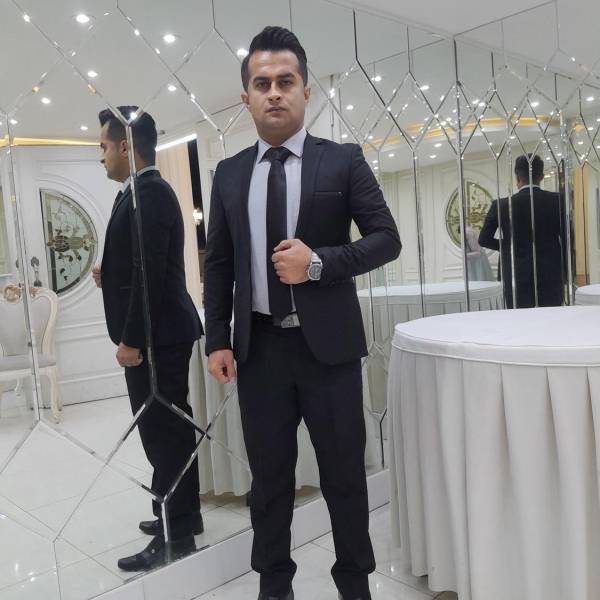 تصویر مشاور سعید عشوری