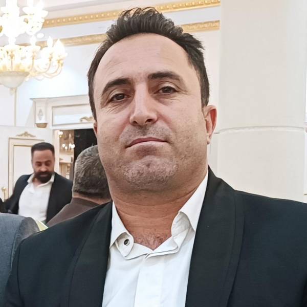 تصویر روح الله حسینی