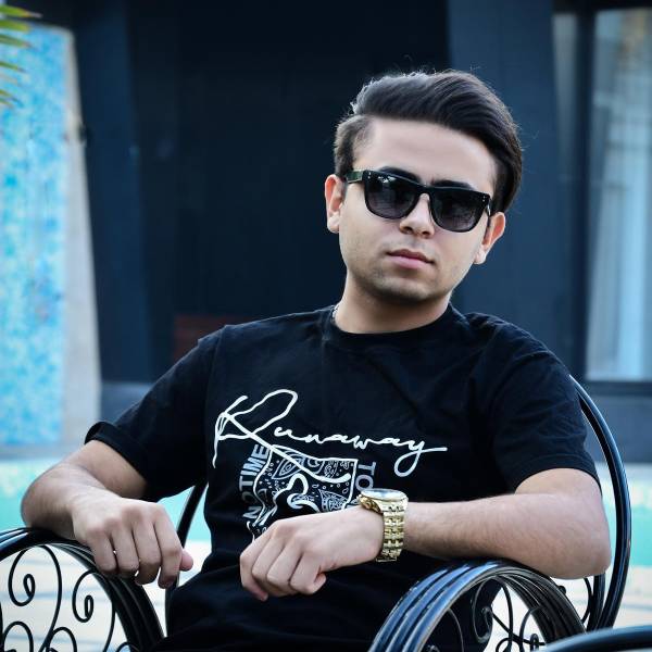 تصویر رضا رجبی