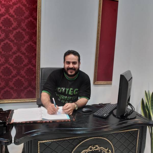 تصویر صادق سالاری مقدم