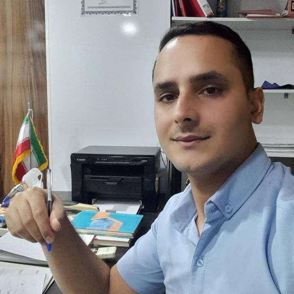 تصویر سجاد حسنی دپارتمان رااد خیابان تختی