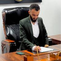 عیساد رهجو پروفایل