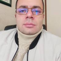 وحید صلاحی پروفایل