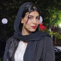 نگین مکارم پروفایل
