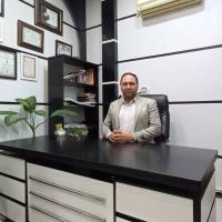 پویا علیزاده پروفایل