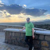 آقای حسینی پروفایل