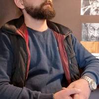 آقای محمد حسنی پروفایل