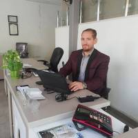 کارشناس حرفه ای منطقه معالی آباد پروفایل
