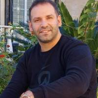 آژانس املاک معلم پروفایل